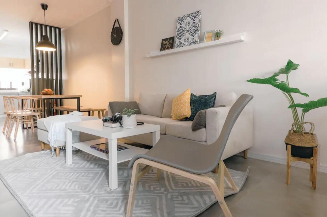 Two Bedroom Residential Home With Own Parking アンヘレス エクステリア 写真